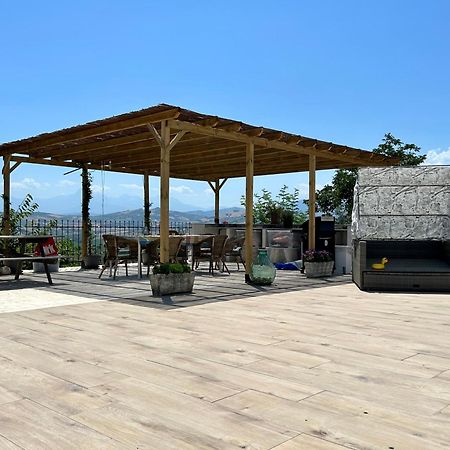 Bed And Breakfast La Pecora Rosa Sant'Omero Bagian luar foto