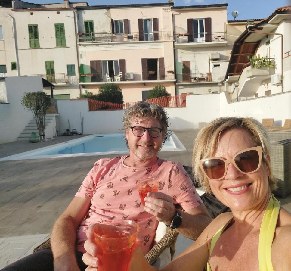 Bed And Breakfast La Pecora Rosa Sant'Omero Bagian luar foto