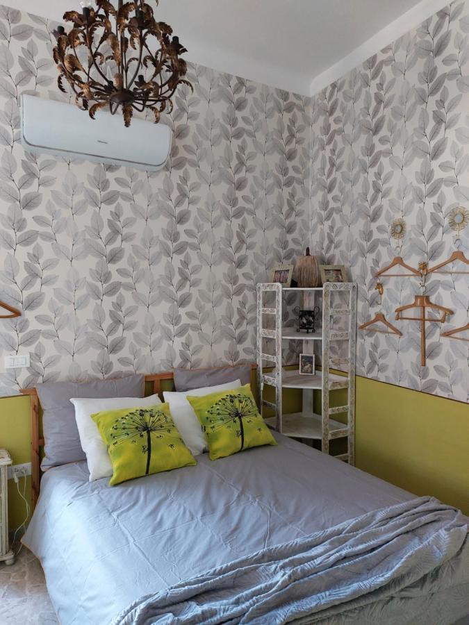 Bed And Breakfast La Pecora Rosa Sant'Omero Bagian luar foto